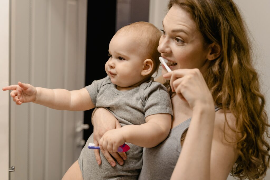 צחצוח שיניים לתינוק